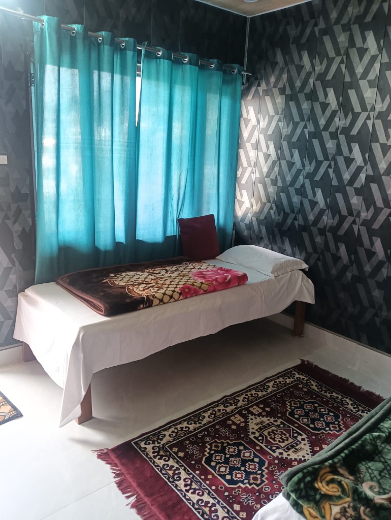 Deluxe Double Bedroom