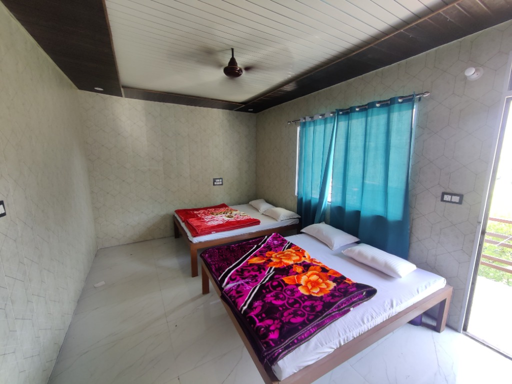 Wide Multi-Bed Family Suite