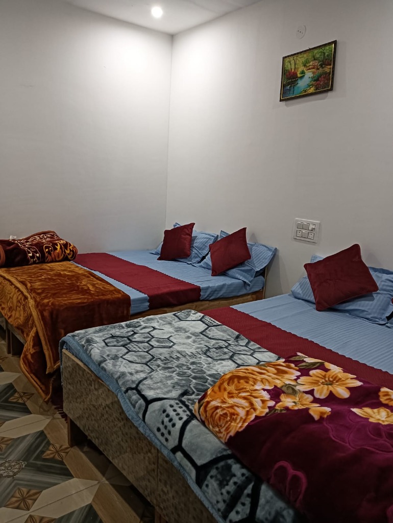 Multi Bed Group Room